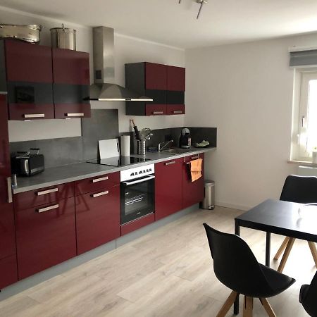 Body Kult Loft - Modernes Appartement Mit 2 Separaten Schlafzimmern Zwickau Eksteriør billede