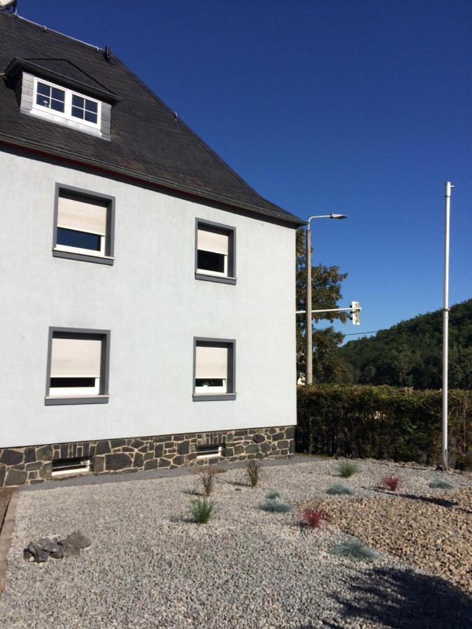 Body Kult Loft - Modernes Appartement Mit 2 Separaten Schlafzimmern Zwickau Eksteriør billede
